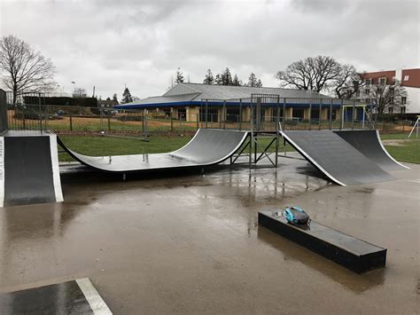 Harpenden Skatepark - Skatepark in Rothamsted Park