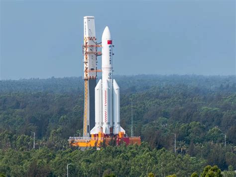 China's Rocket Accidentally Took It's Base Into Space and Nobody Knows Where It's Going To Fall ...