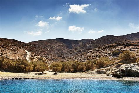 Agios Georgios Beach | Shore | Folegandros Tours