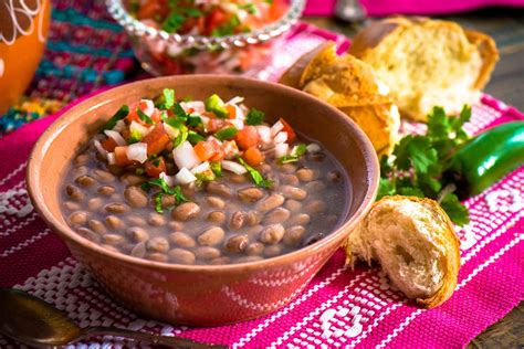 Frijoles de la Olla (Mexican Bean Stew) :: Recipes :: Camellia Brand