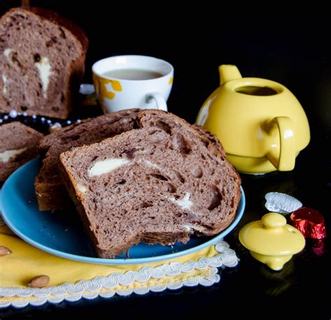 Chocolate Sweet bread - Cozonac cu ciocolata | Recipe | Sweet bread ...