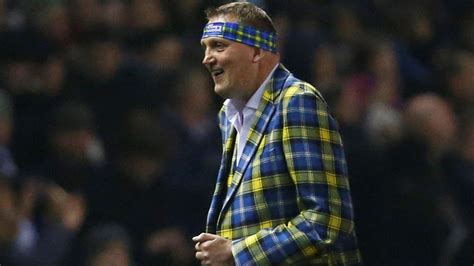 Doddie Weir: Mourners wear tartan to pay respects Scottish rugby hero | UK News | Sky News