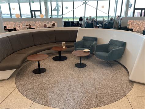 Dublin Airport Lounges Guide - LoungePair