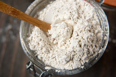 14 Ways To Use Diatomaceous Earth In The Home And Garden