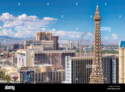 Las vegas skyline day hi-res stock photography and images - Alamy