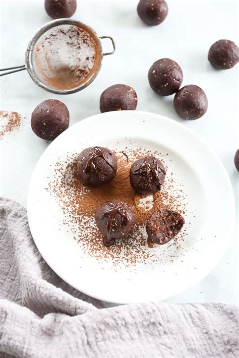 Chocolate Bliss Balls - Happy Healthy Mama