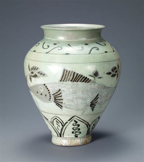 Korean Ceramics at Metropolitan Museum - Review - The New York Times