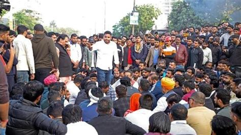 Rajput Karni Sena leader shot dead in Jaipur, protests erupt | Latest ...