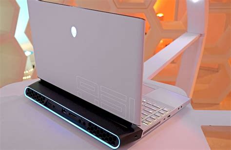 Alienware Area-51m Review With Benchmarks And Teardown - Page 8 ...