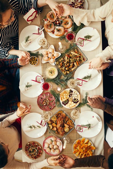 30+ Easy Friendsgiving Food Ideas to Win Your Friends Over ...