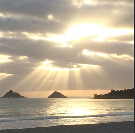 Sunrise over Kailua beach - Hawaii Reporter