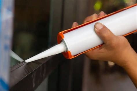 Best Glue for Glass - Top Products and Glass Gluing Methods