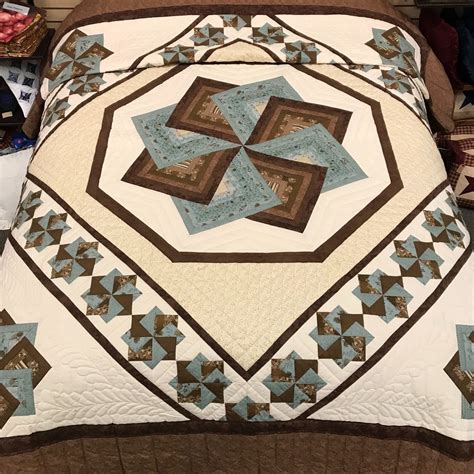 Queen size Quilt | Spin Star Handmade Quilt | Family Farm Quilts