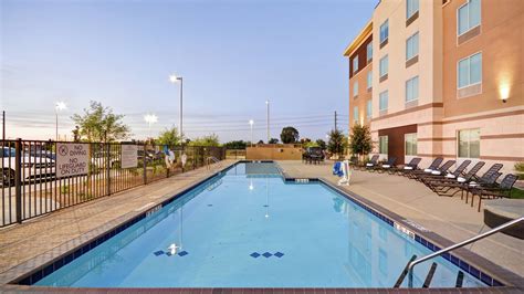 Hotel Amenities - Hilton Garden Inn Phoenix/Tempe ASU Area