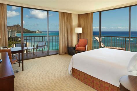 12 Honolulu Hotels to Experience the Best of Waikiki and the City