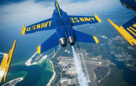 Here are 10 amazing photos of the US Navy Blue Angels | American ...