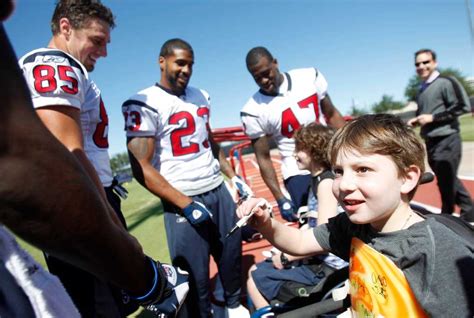 Berry brothers meet Texans