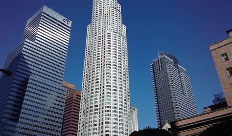 Downtown LA's U.S. Bank Tower completes two-year overhaul (bye-bye ...