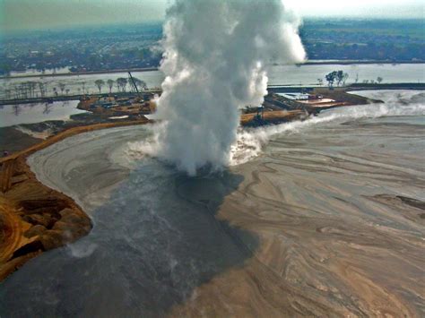 What Caused the Eruption of the World's Largest Mud Volcano? | Live Science