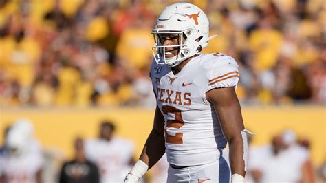 Roschon Johnson emerges from 'emergency' to 'reliable' in Longhorns ...