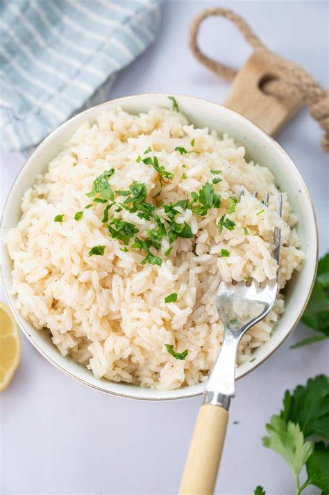 Garlic Butter Rice - Everyday Delicious