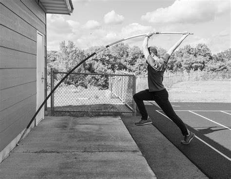 Improve Pole Vault Technique – Team Hoot Pole Vault