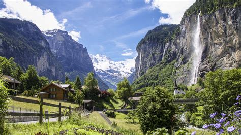 In the valley of 72 waterfalls | Switzerland Tourism