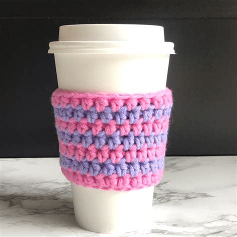 Crochet cup cozy - Free and easy crochet pattern and photo tutorial | Cup cozy pattern, Cup cozy ...