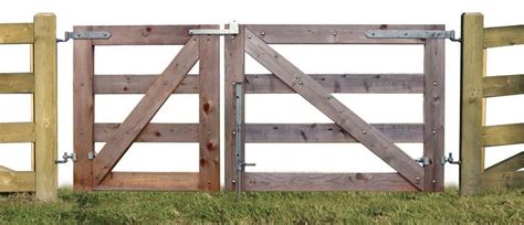 wooden fence gate plans free - Free DIY Wood Gate Plans in 2020 Farm gate, Wood fence gates ...