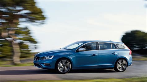 2015 Volvo V60 Plug-In Hybrid R-Design: Forbidden Fruit