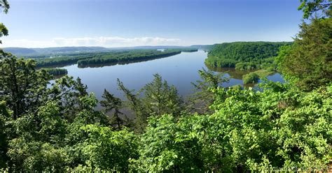 Effigy Mounds National Monument – AdamMartin.SPACE