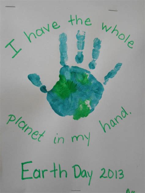 Earth Day hand painting Project. Preschool #earthdaycrafts | Earth day projects, Earth day ...