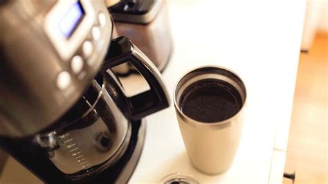 7 Best 4 Cup Coffee Makers in 2024 (Buying Guide & Reviews) | Coffeenatics