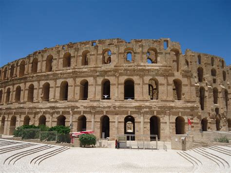 El Jem, Tunisia. Amphitheatre. It was built in the 3rd century AD in the ancient Roman town of ...