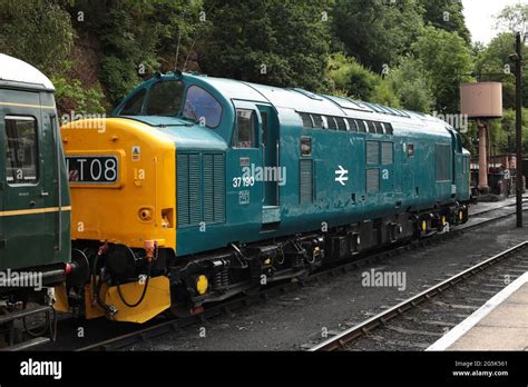 British rail class 37 locomotive hi-res stock photography and images ...