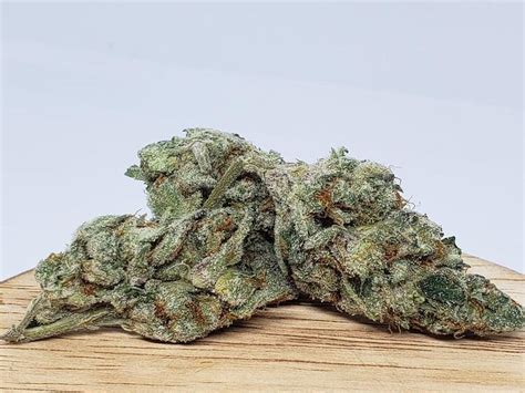 Sugar Cookies Strain - Lucky Chuckie