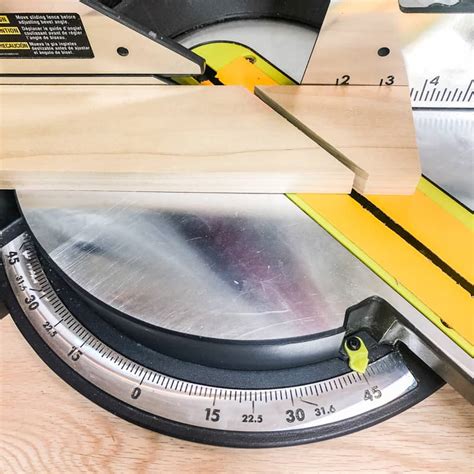 How to Use a Miter Saw - The Ultimate Beginner's Guide - The Handyman's ...