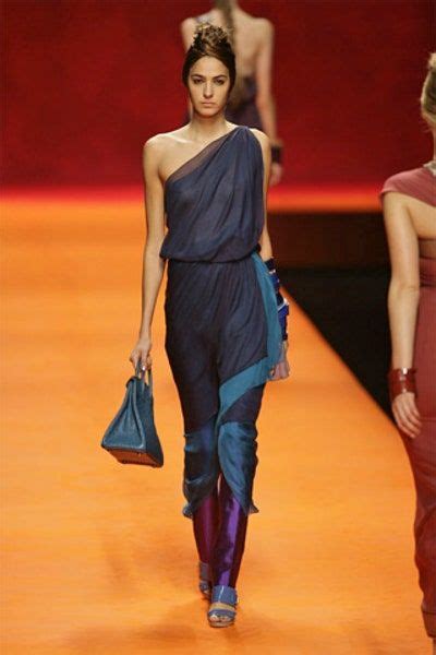 Hermès Spring 2008 Ready-to-Wear Fashion Show in 2020 | Fashion design ...