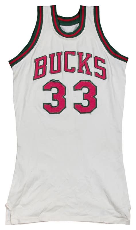 Milwaukee Bucks 1974-75 Jerseys