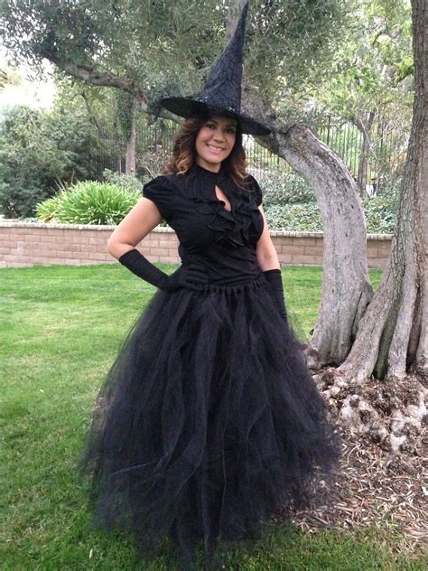 DIY Witch Ballgown Tulle Skirt. Normally you expect a scary looking witch costume, but when your ...