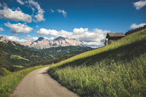 Empty Road on Mountain Area · Free Stock Photo