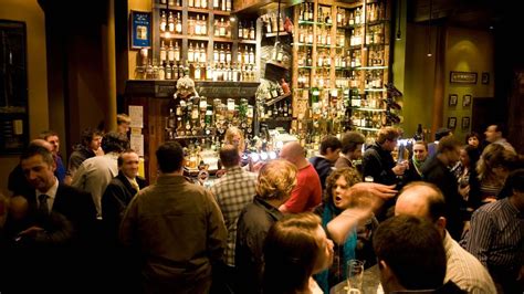 Mini guide to nightlife in Glasgow - BBC Travel