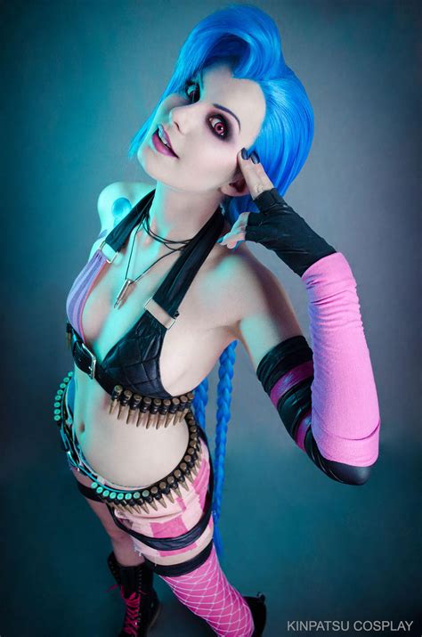 Cosplay: Jinx from 'League of Legends' and 'Arcane' is Explosive - Bell of Lost Souls