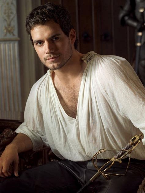 Re-watching The Tudors for Henry Cavill : LadyBoners