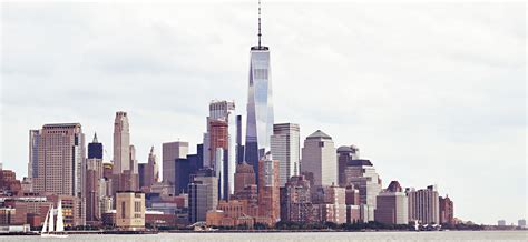 View Of Manhattan Skyline New York Nyc by Chris Barbalis in 2020 ...