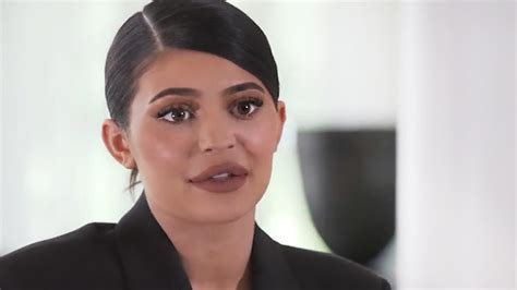 Kylie Jenner Unveils GIANT New Cheek Implants – Fans Calls Her ...