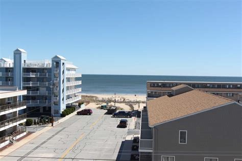 Ocean City, Maryland Vacation Rental | 5 Br/3 Ba • 2750 SF | 5 Bedrooms ...