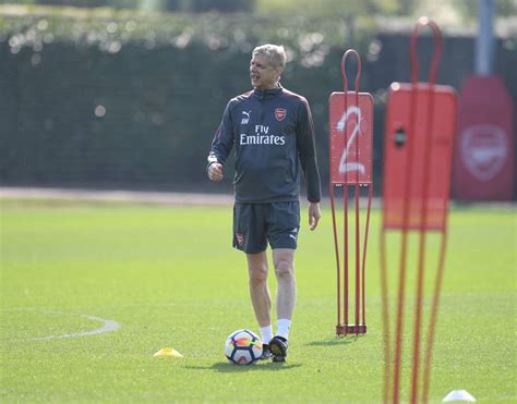 The boss takes training before the West Ham game | Gallery | News ...