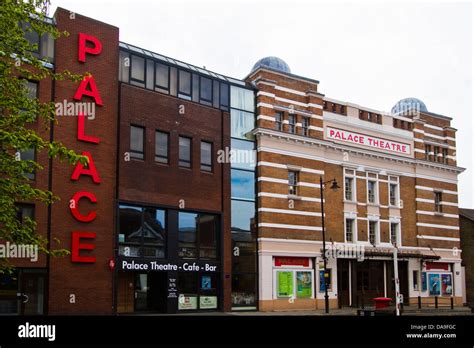 Palace Theatre-Watford Stock Photo - Alamy