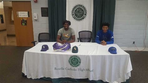 Naz Reid signs with LSU, Ithiel Horton with Delaware | Zagsblog